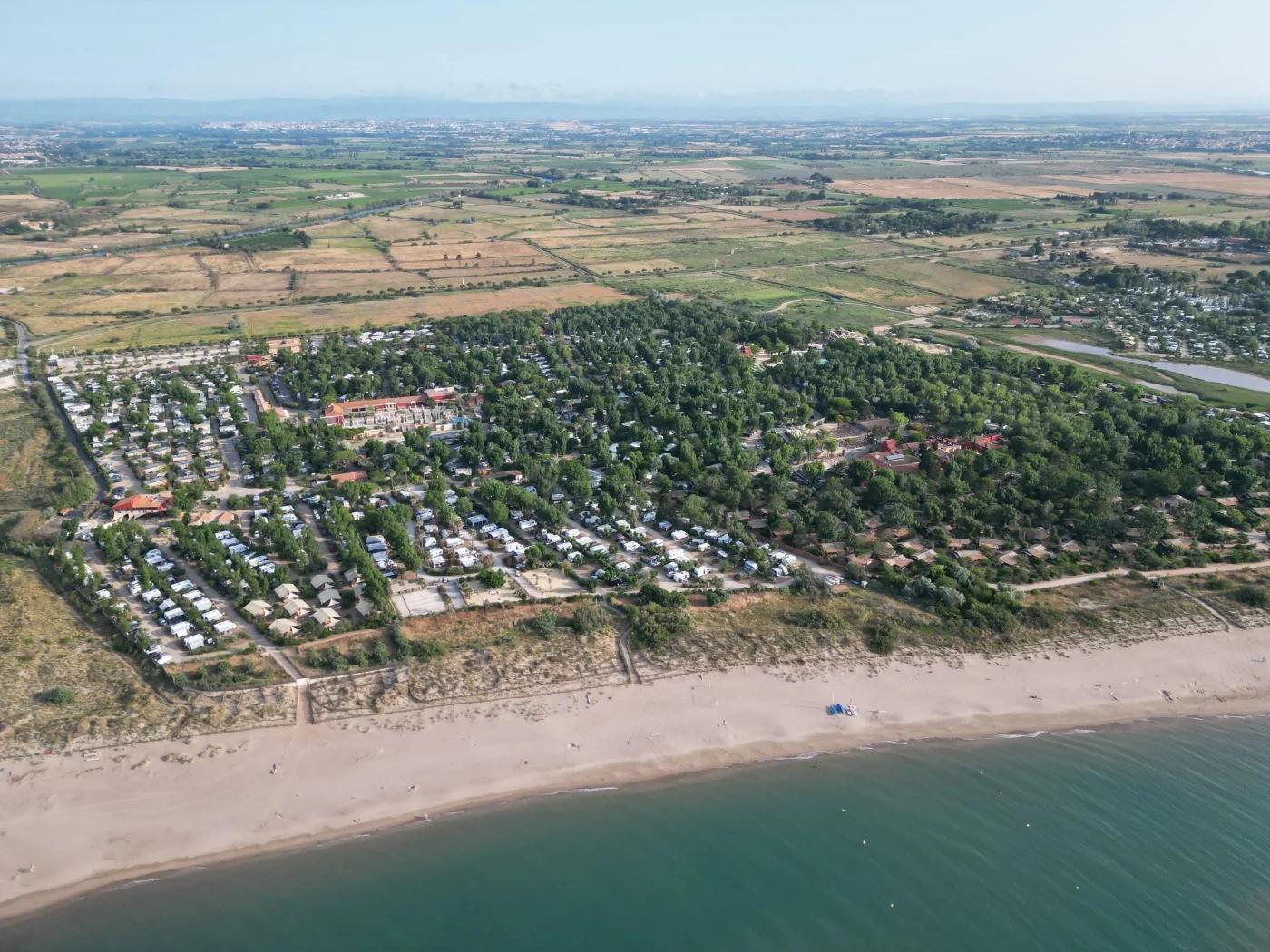 The huge complex is divided into 100% naturist and textile