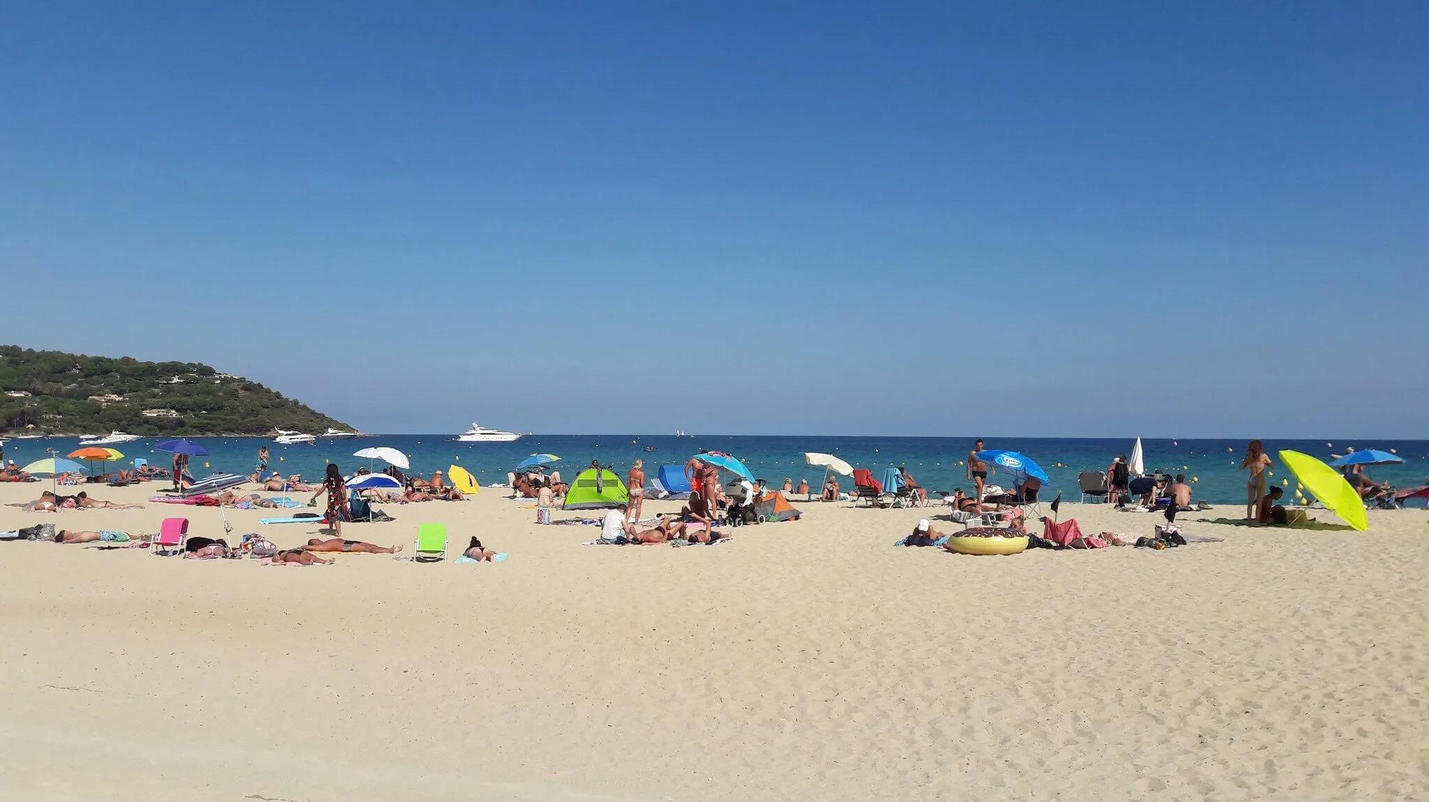 A busy summer day next to the nude section at Plage de Pampelonne