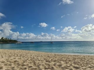 Long Beach - Clothing optional beach in Saint Martin