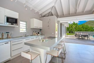 The new villa interior at Jardin d'O Saint Martin