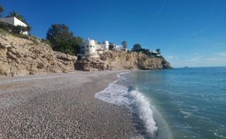 Playa El Asparalló - Clothing-optional beach in Spain