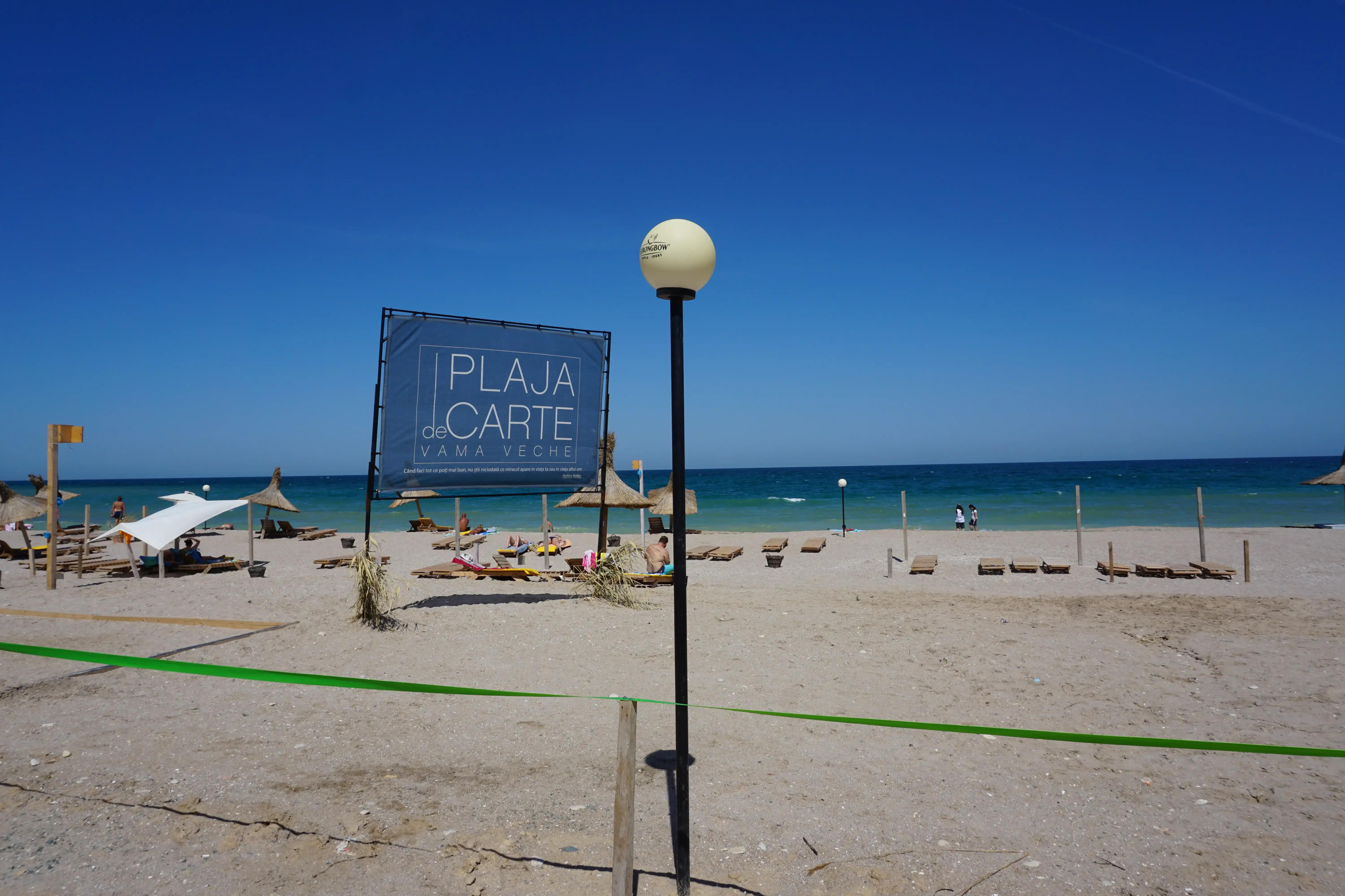 The bar with a book library