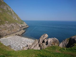Rhiwledyn Nature Reserve - Nude beach in UK