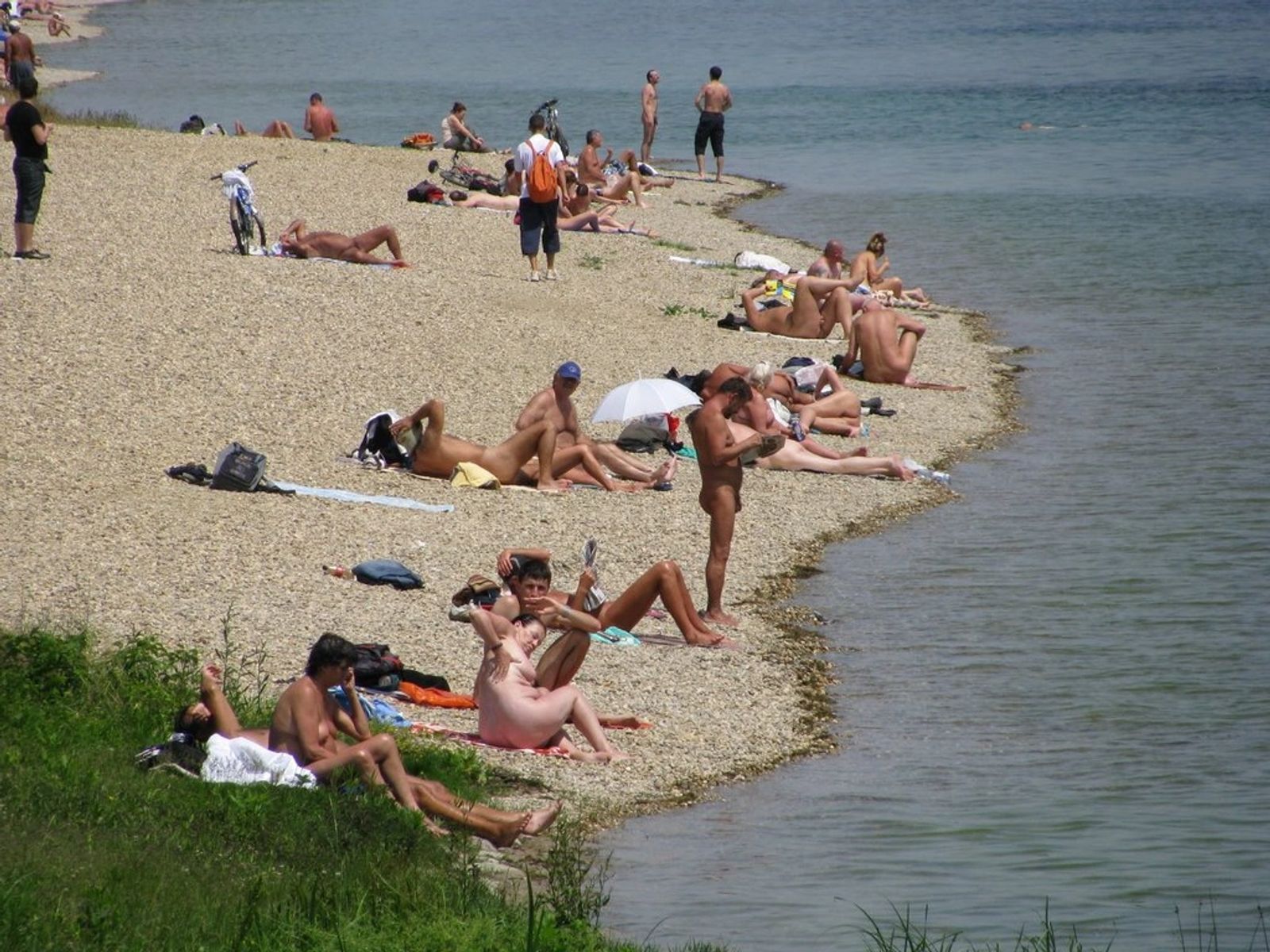 Nudisticka Plaza