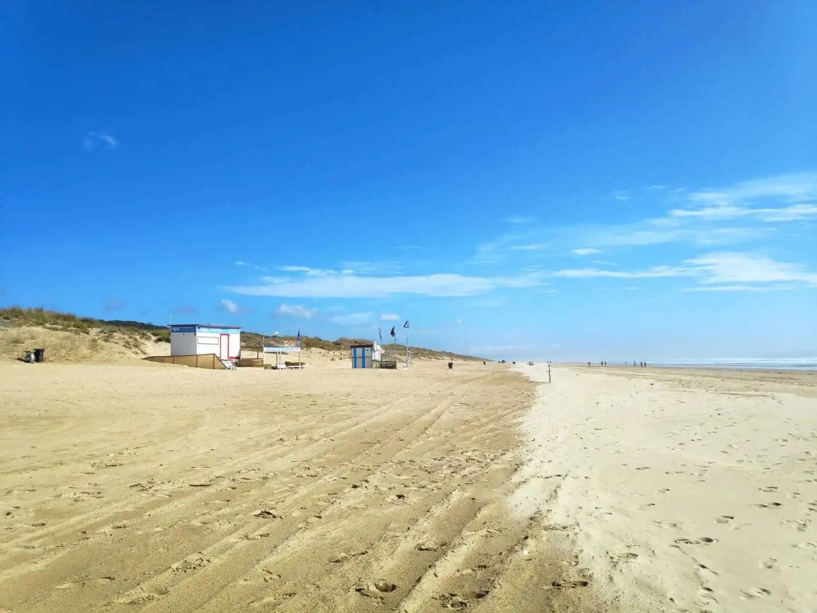 Nudists and kite surfing. The perfect mix at Praia da Bela Vista
