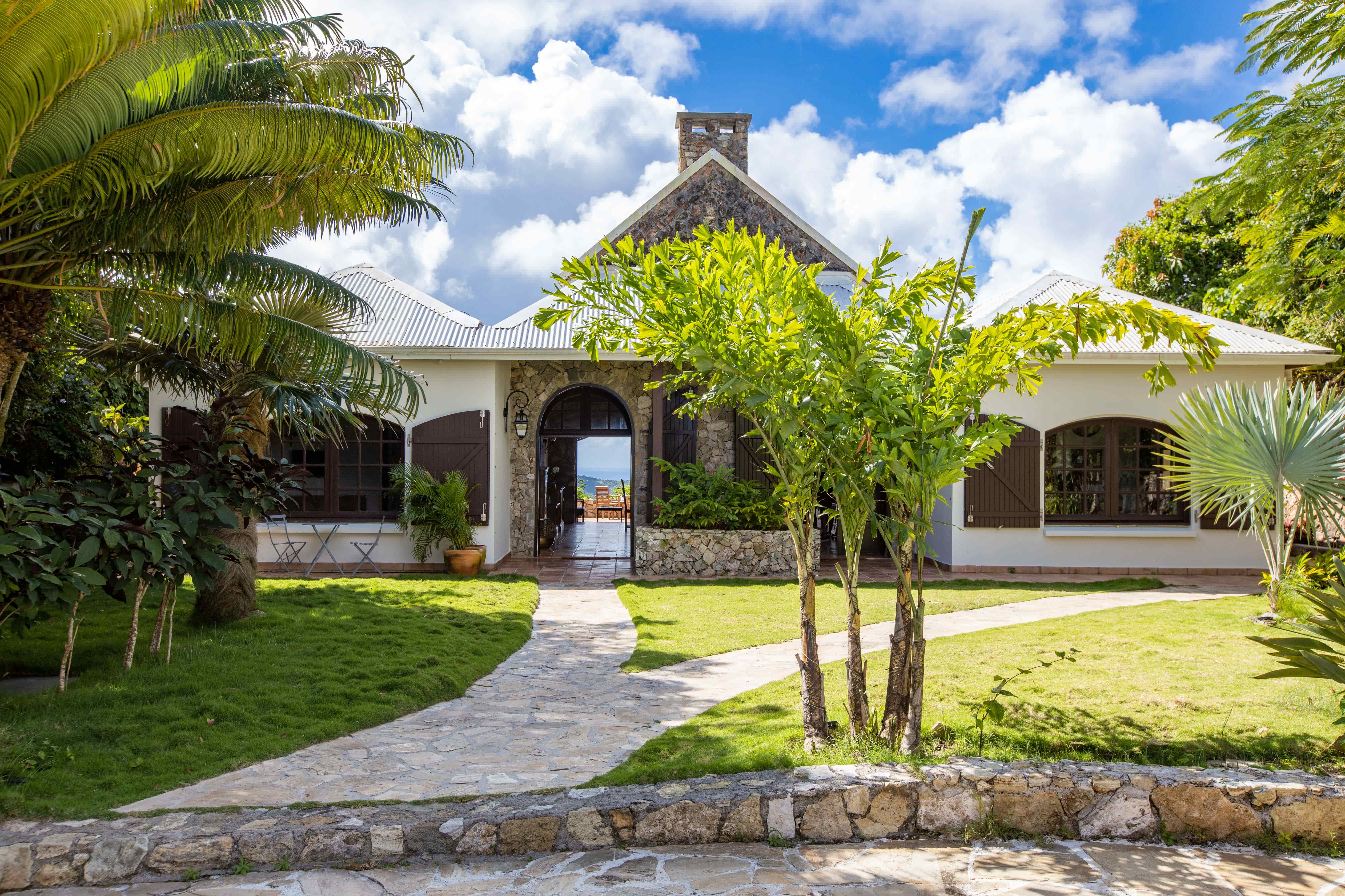 Beautiful arrival views at The Paradise Peak
