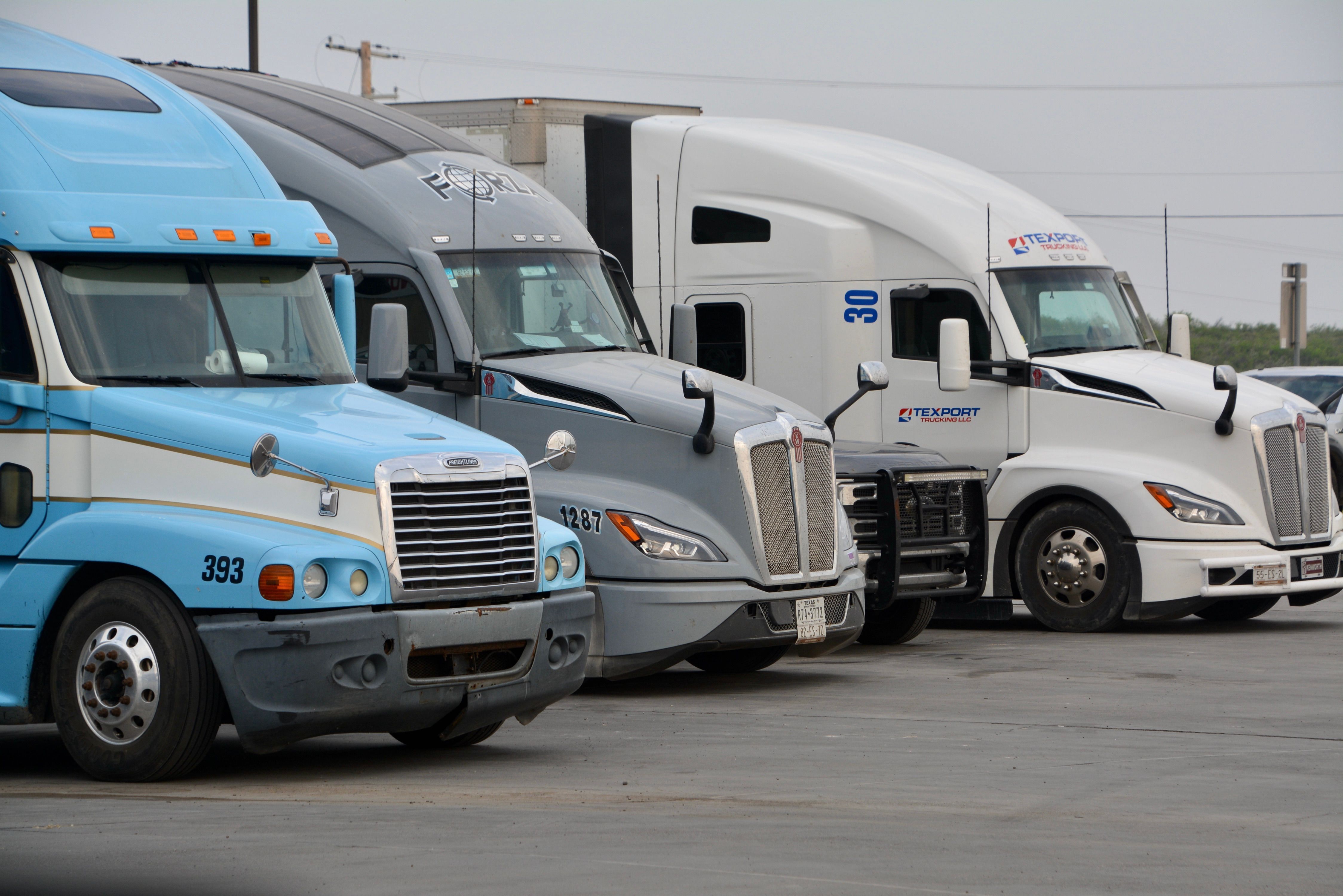 How to Export Construction Equipment from the USA – Complete Guide