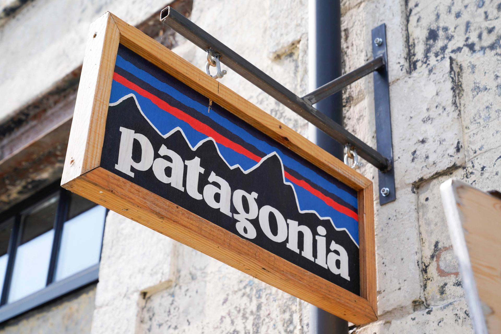 patagonia retail storefront sign