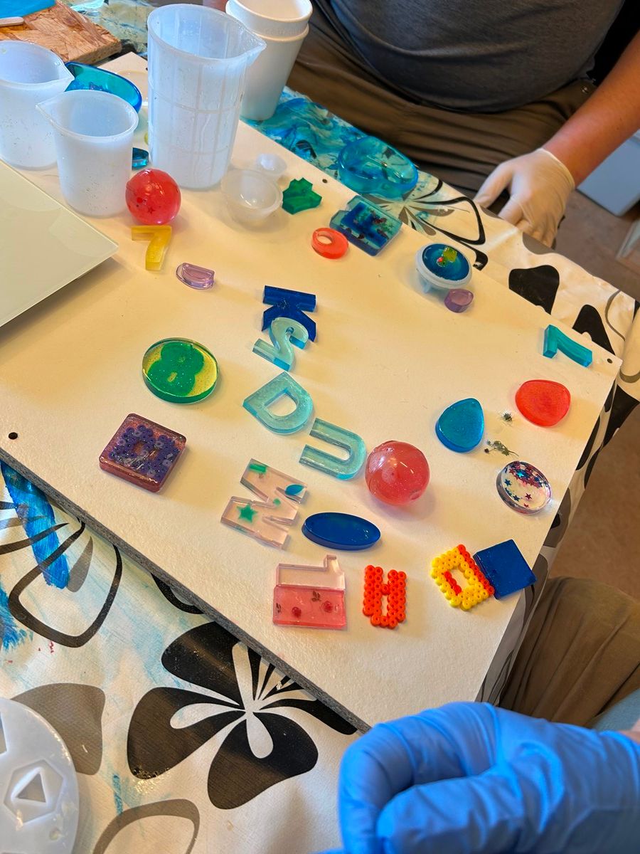 Den røde tråd — STU-uddannelse i Sjælland