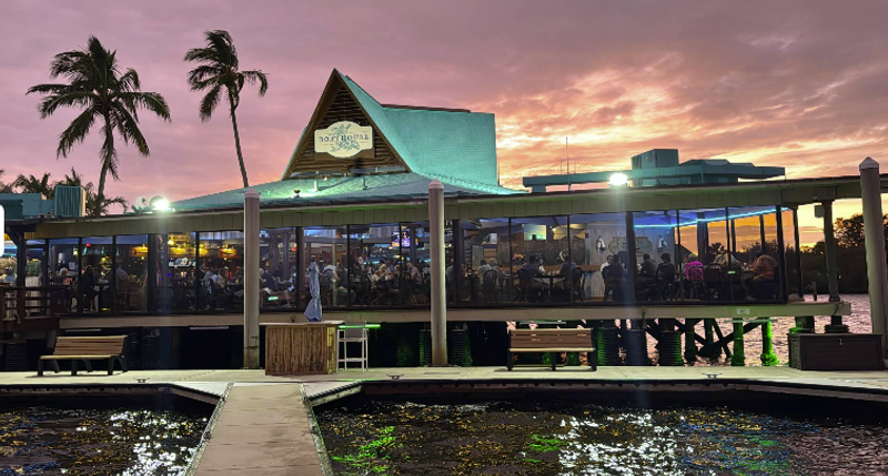The Boathouse On Naples Bay