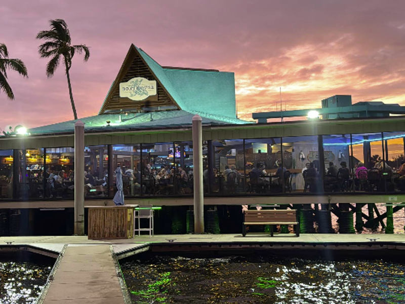 The Boathouse On Naples Bay