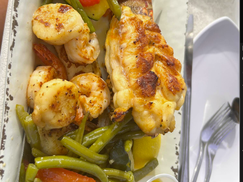 Snook's Bayside Restaurant & Grand Tiki Bar