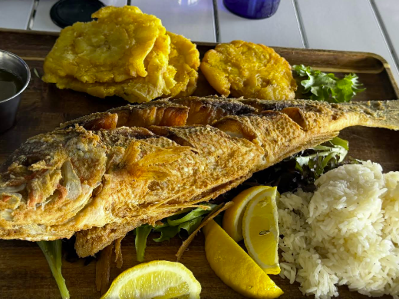Snappers Oceanfront Restaurant & Bar