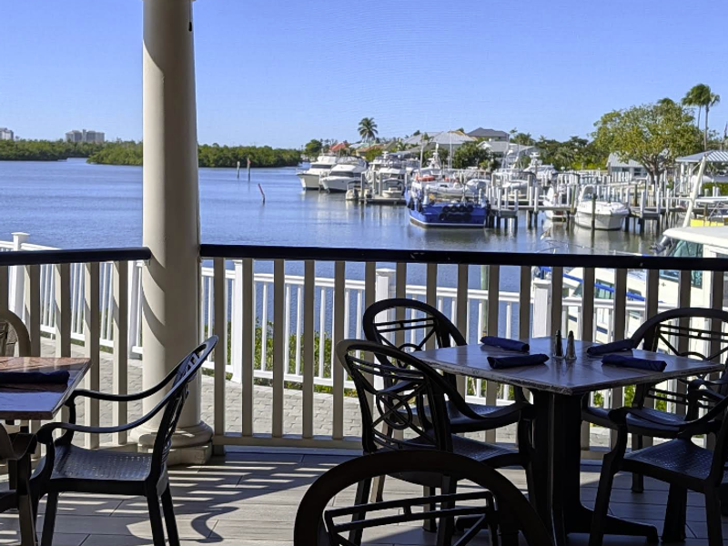 Lighthouse Waterfront Restaurant