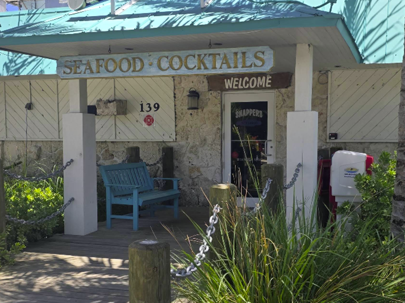 Snappers Oceanfront Restaurant & Bar