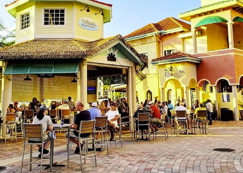 Fathoms Restaurant & Bar