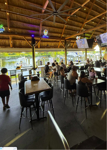 Nauti Parrot Tiki Hut North