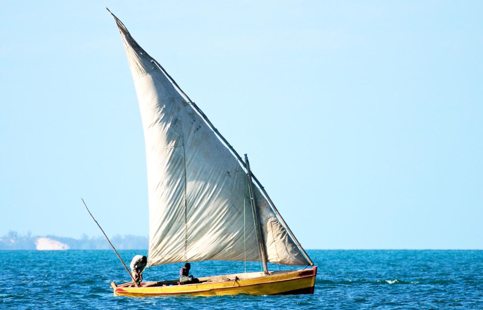 Mozambique Coast Travel Guide: 7 Best Beach Destinations for First-Timers