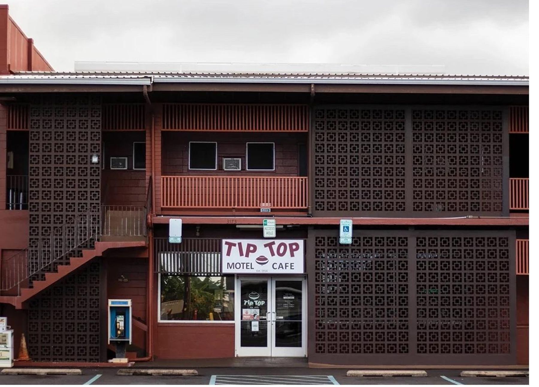 Tip Top Motel, Cafe & Bakery restaurant in Lihue, Kaua‘i