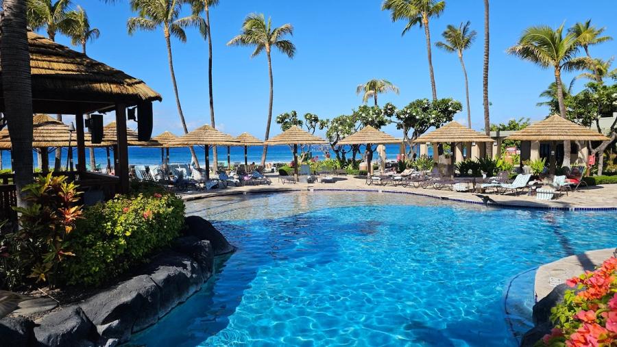 Photo 3 of Marriott's Maui Ocean Club - Molokai, Maui & Lanai Towers in Kāʻanapali, Maui