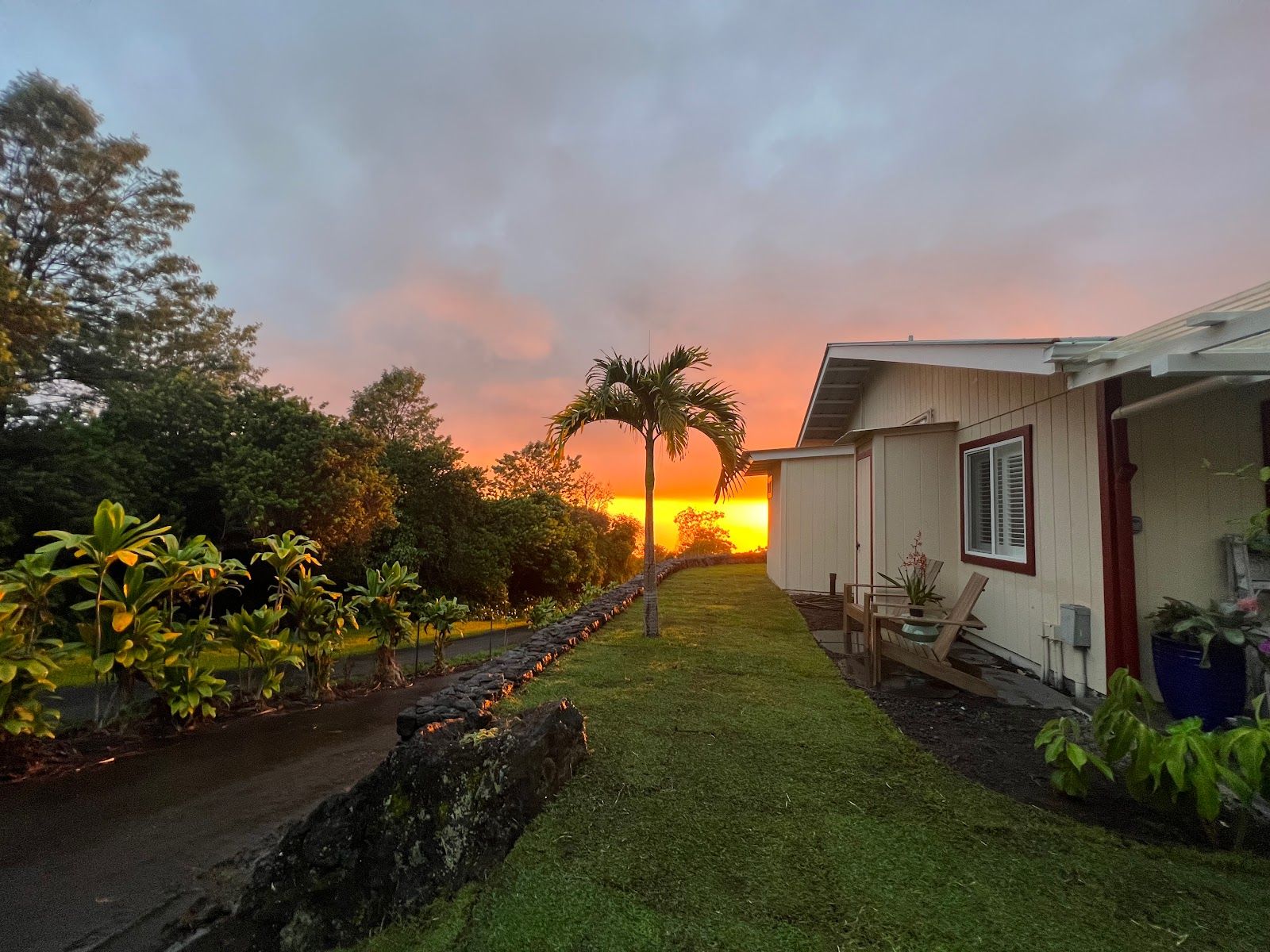 Photo 1 of Mango Sunset BnB Inn at Lyman Kona Coffee Farms in Hōlualoa, Big-island