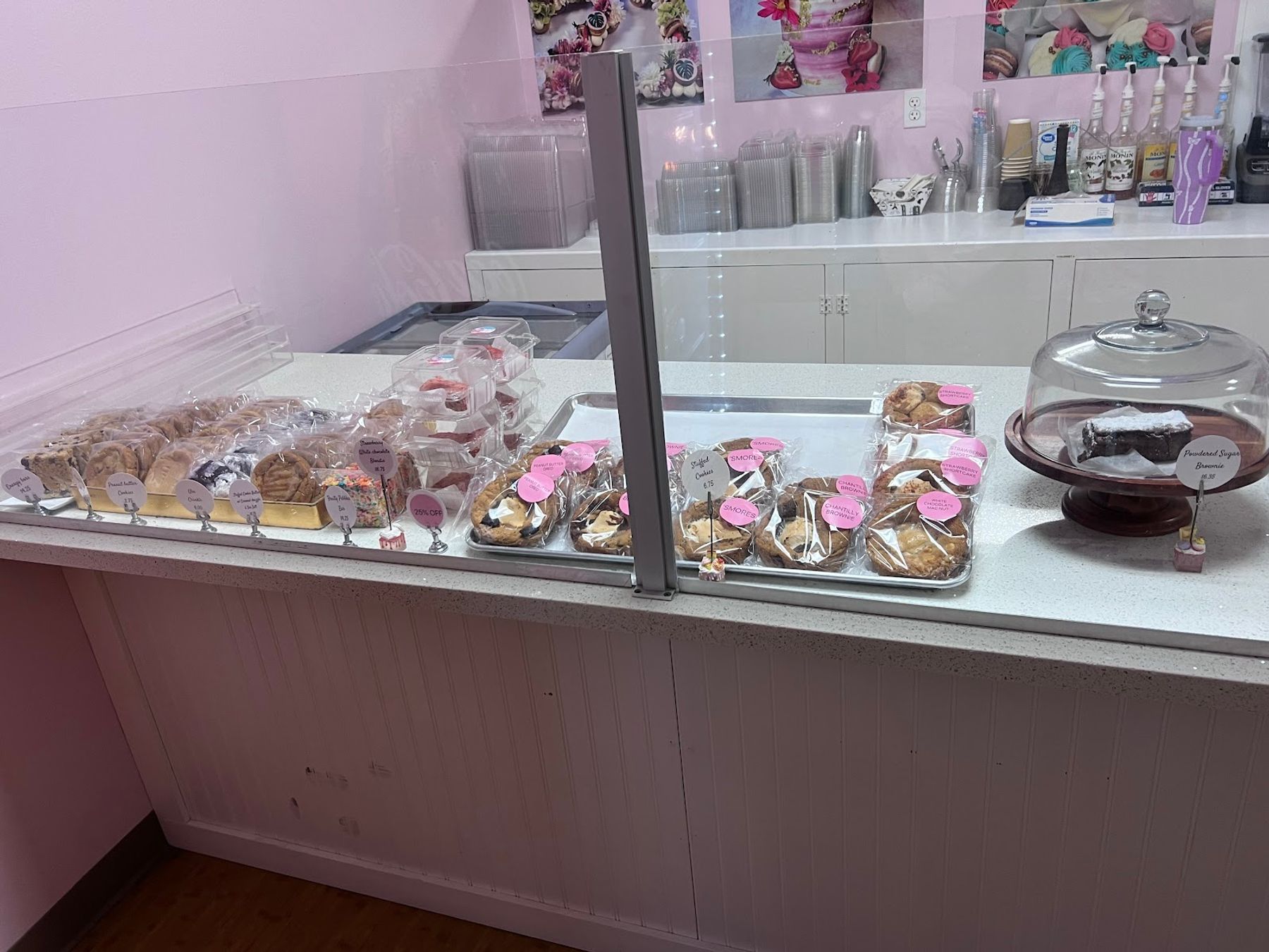 Photo 3 of CUPCAKES, BOOM! in Hilo, Big Island
