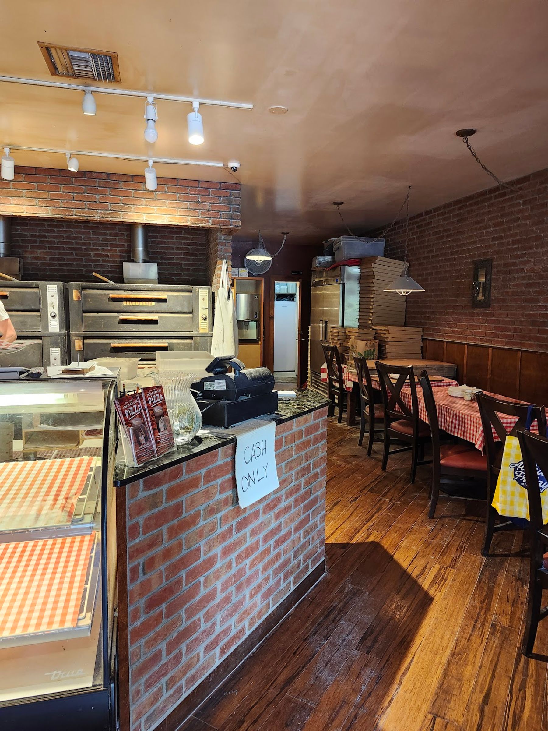 Photo 10 of James Angelo's Underground Pizza in Waimea, Big Island