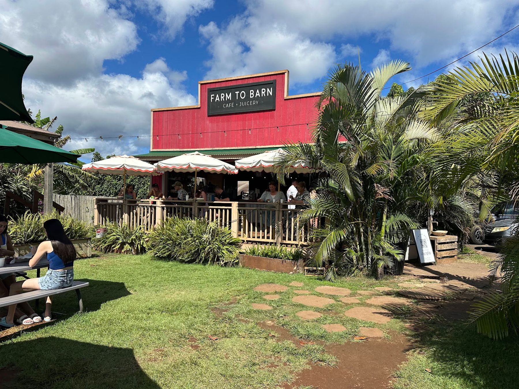Photo 5 of Farm To Barn Cafe & Juicery in Haleʻiwa, Oahu