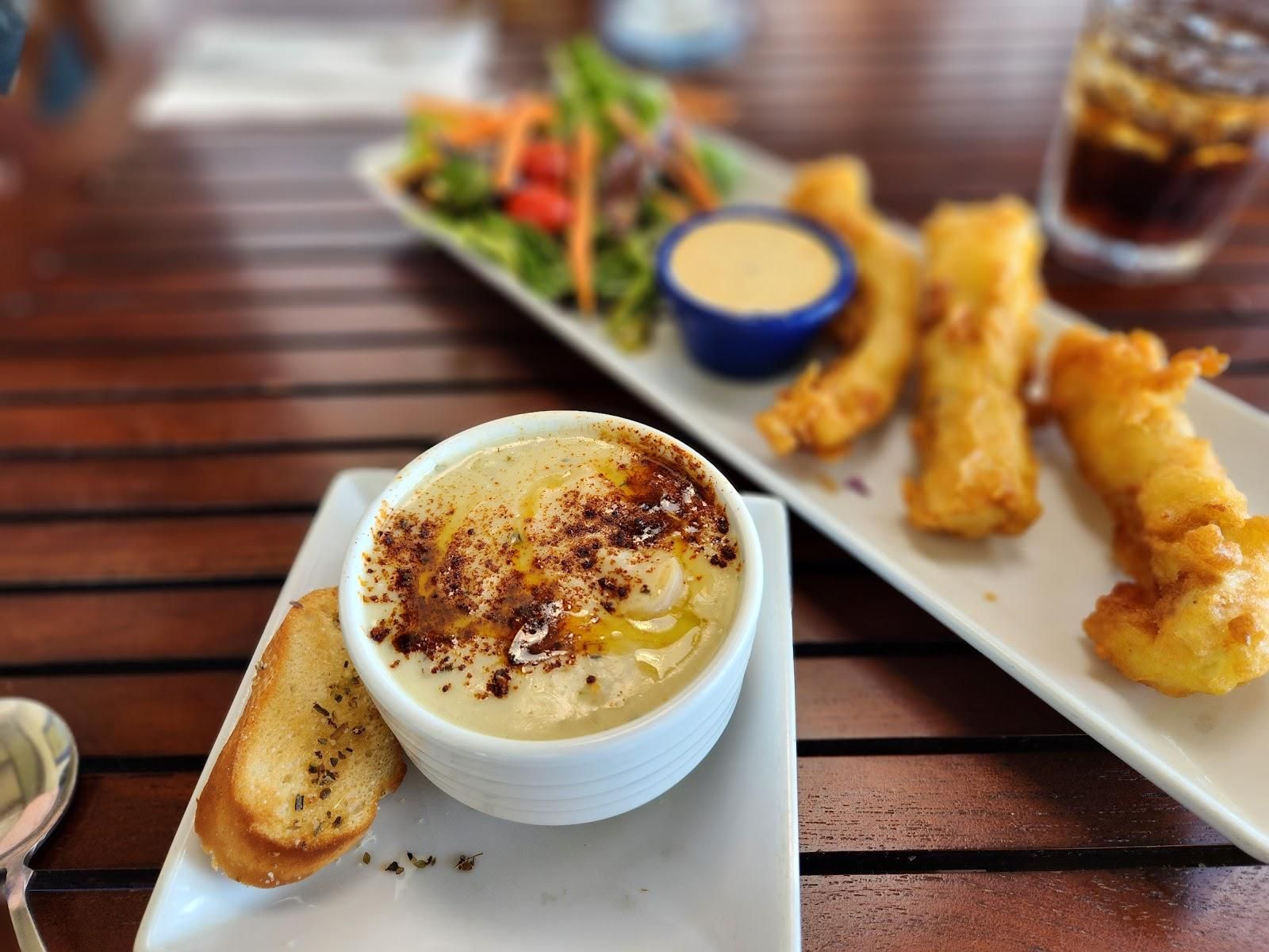 Opakapaka Grill and Bar restaurant in Hanalei, Kaua‘i photo 3