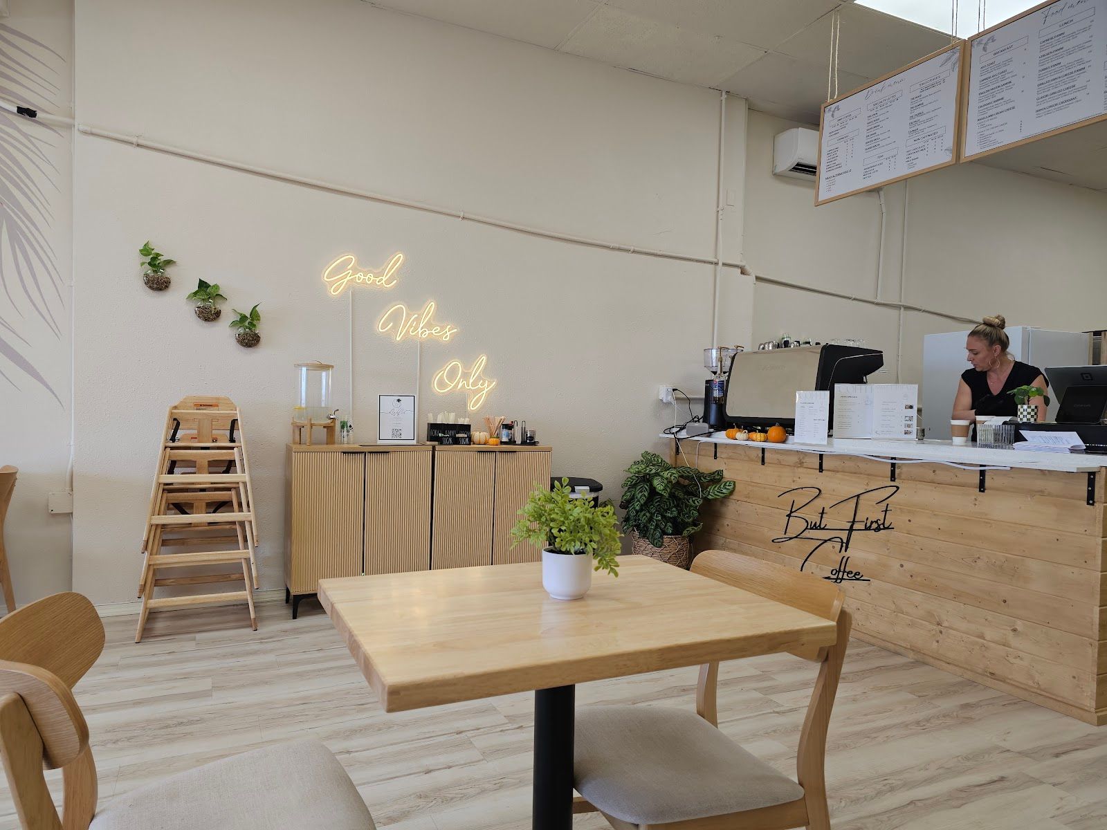 Photo 9 of Crave Cafe in Kailua-Kona, Big Island