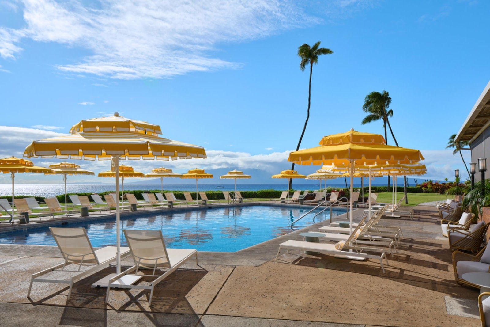 Photo 3 of Royal Lahaina Resort & Bungalows in Kāʻanapali, Maui