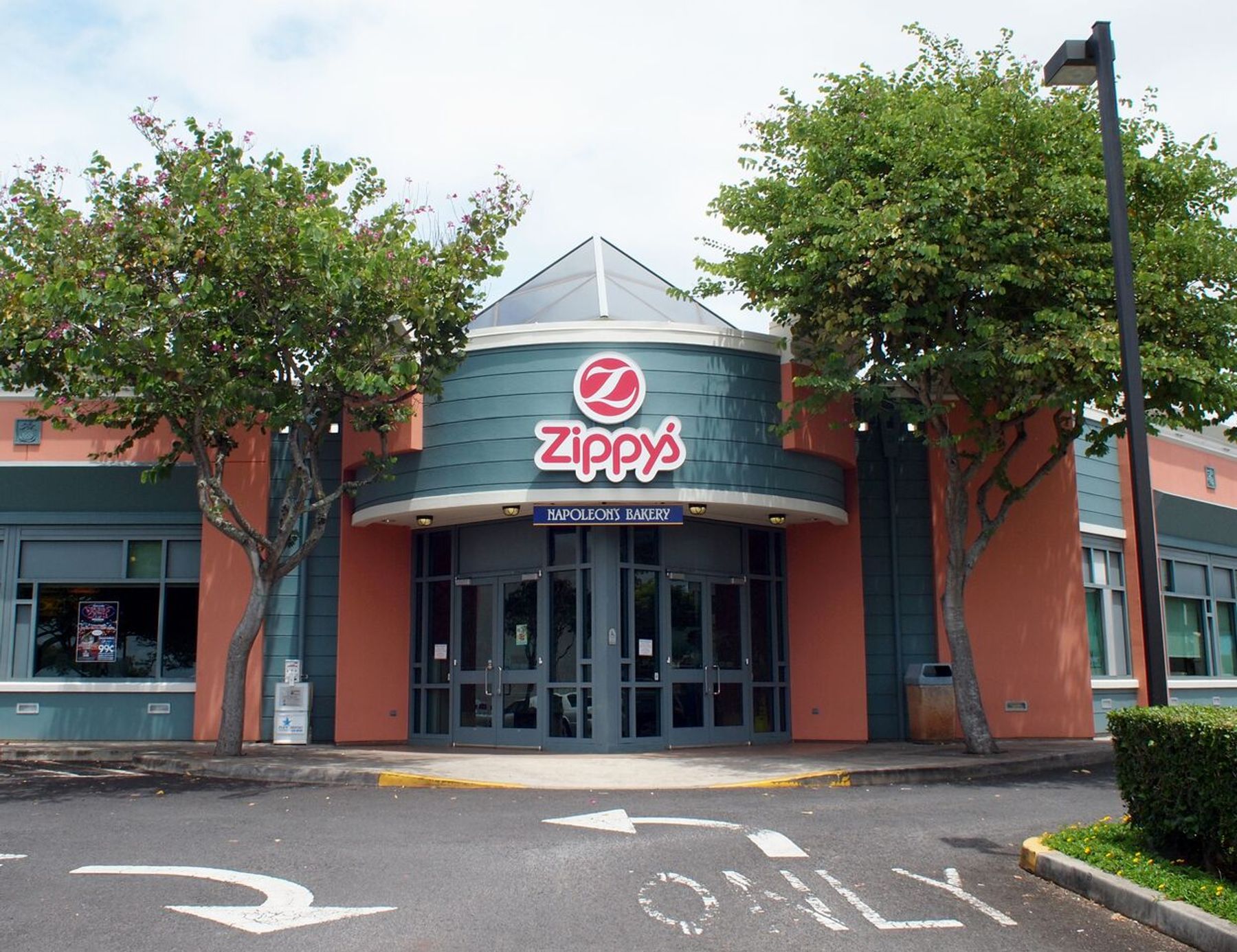 Photo 1 of Zippy's Waipio in Waipahu & Kunia, Oahu