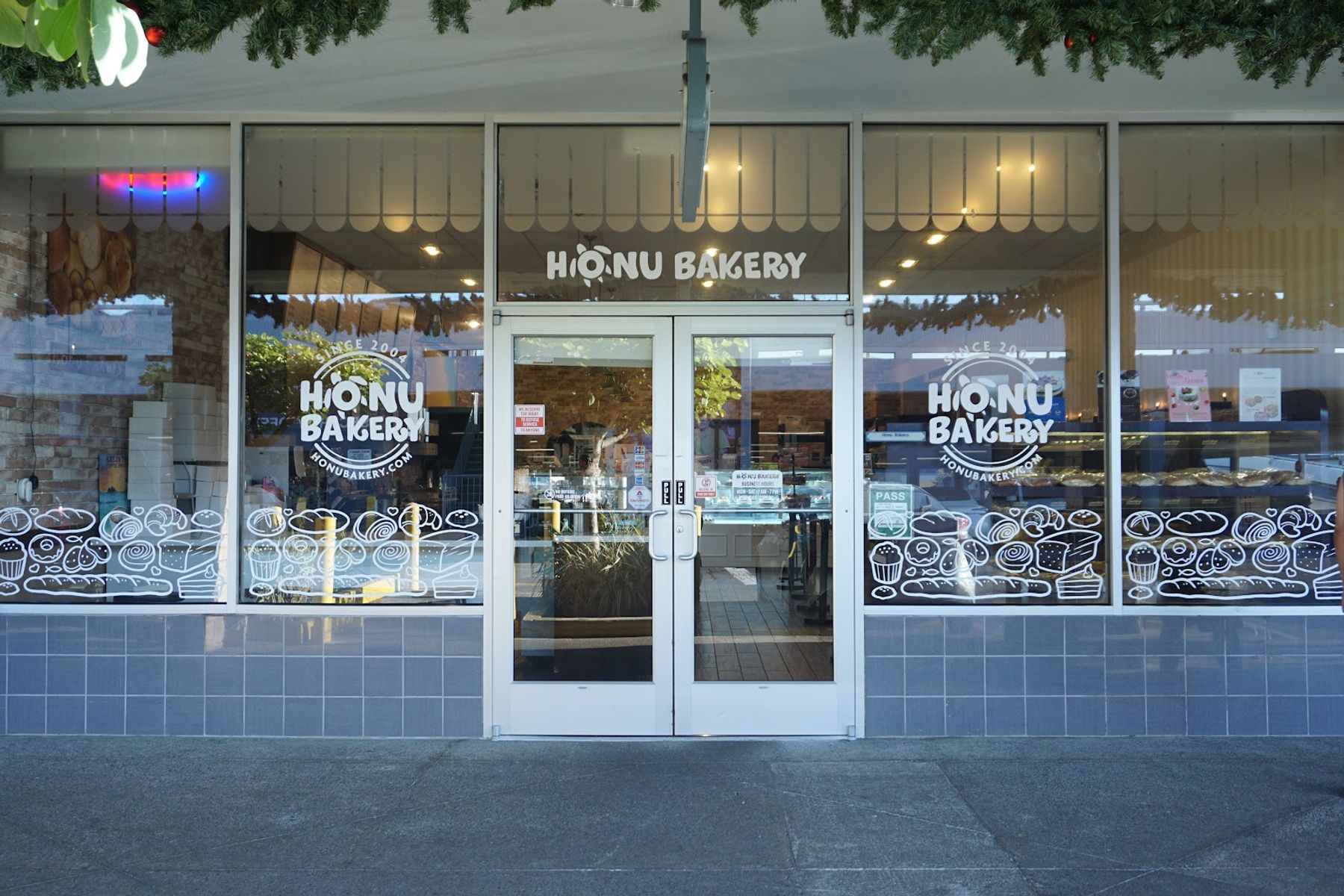 Photo 7 of Honu Bakery (Kamehameha Shopping Center) in Mānoa, Makiki & Nuʻuanu, Oahu