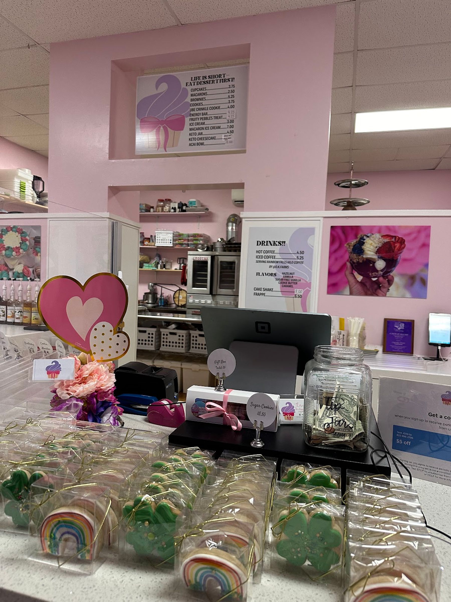 Photo 8 of CUPCAKES, BOOM! in Hilo, Big Island