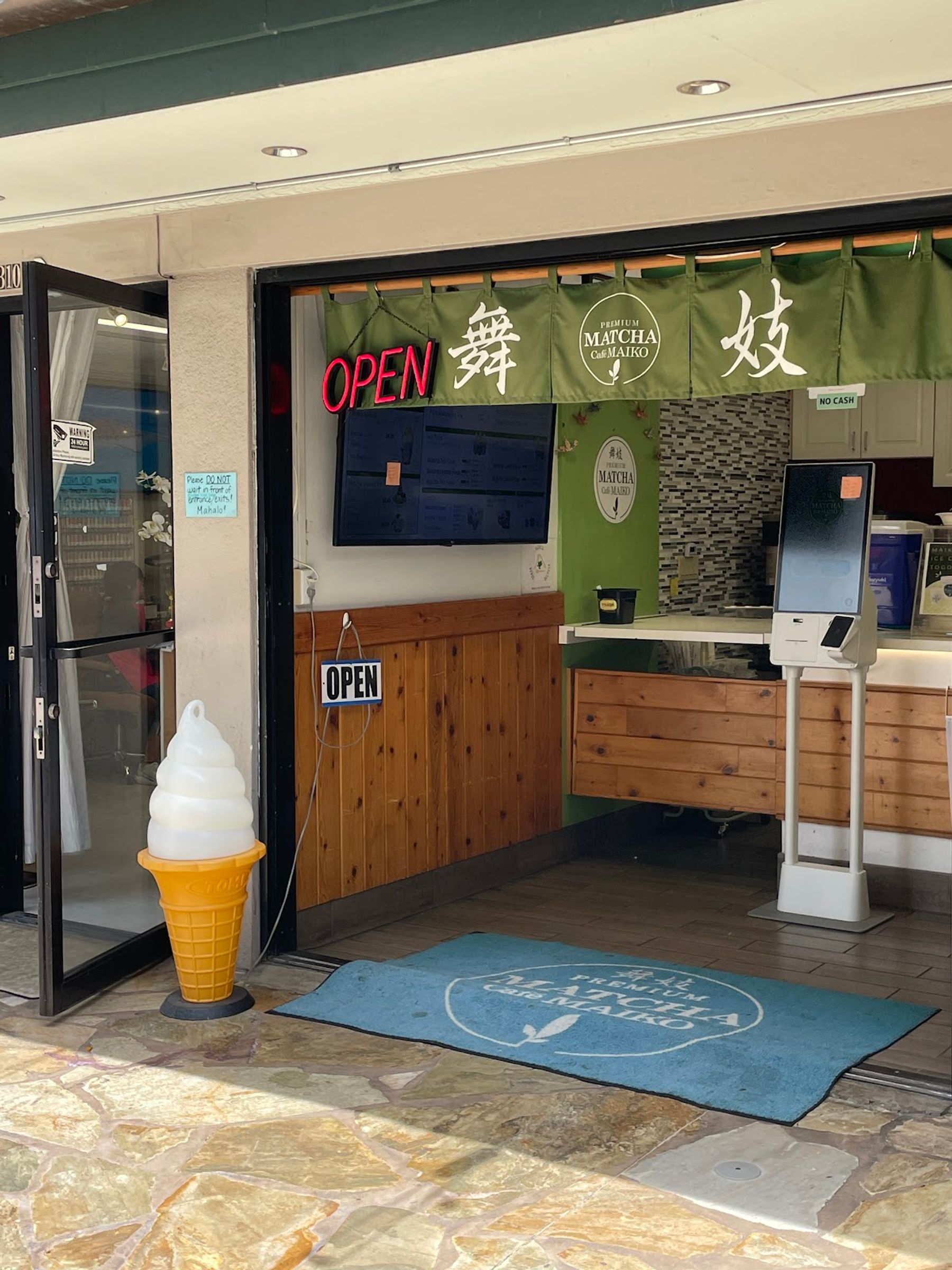 Photo 7 of MATCHA Stand MAIKO in Waikīkī, Oahu
