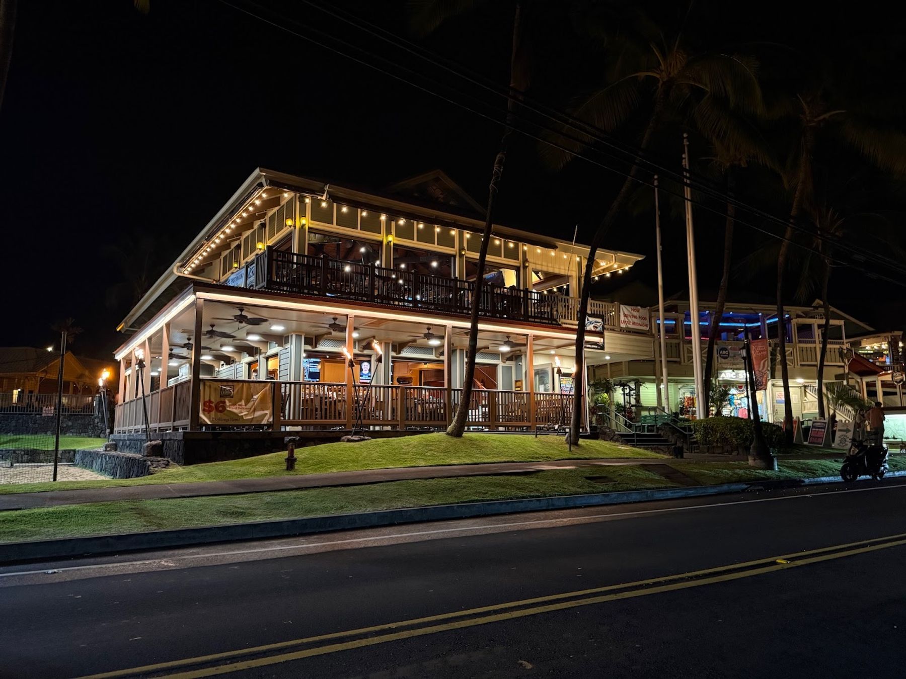 Photo 6 of Laverne's Big Island Alehouse & Restaurant in Kailua-Kona, Big Island