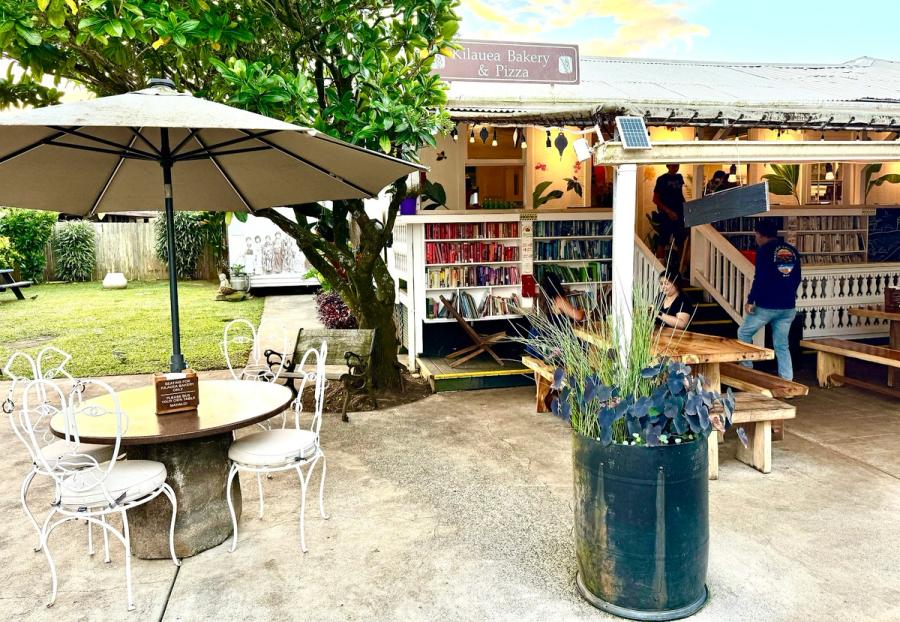 Kilauea Bakery & Pizzeria restaurant in Kīlauea, Kaua‘i