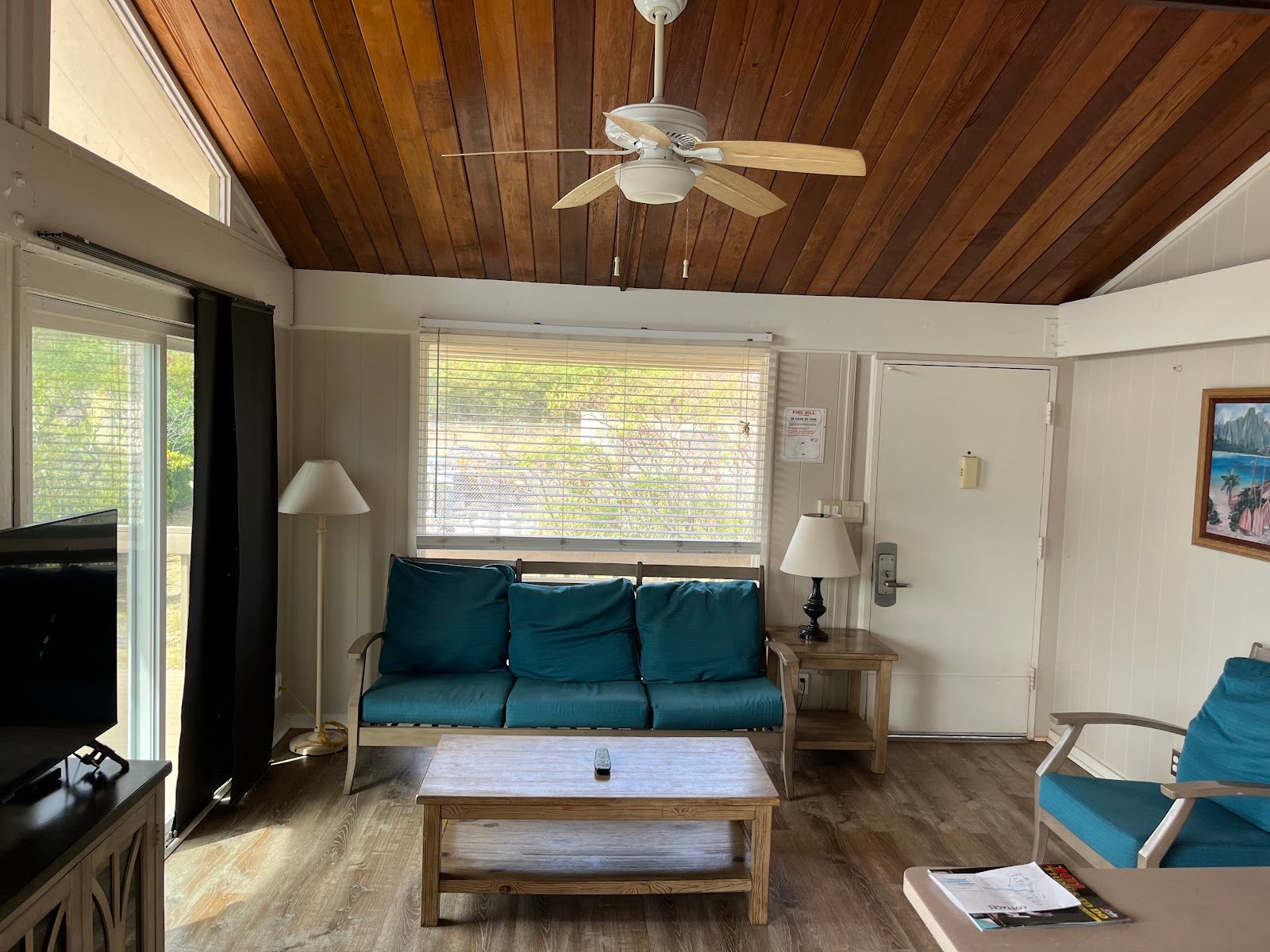 Photo 8 of Beach Cottage in Kāneʻohe, Oahu