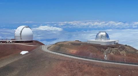telescopes atop Mauna Kea