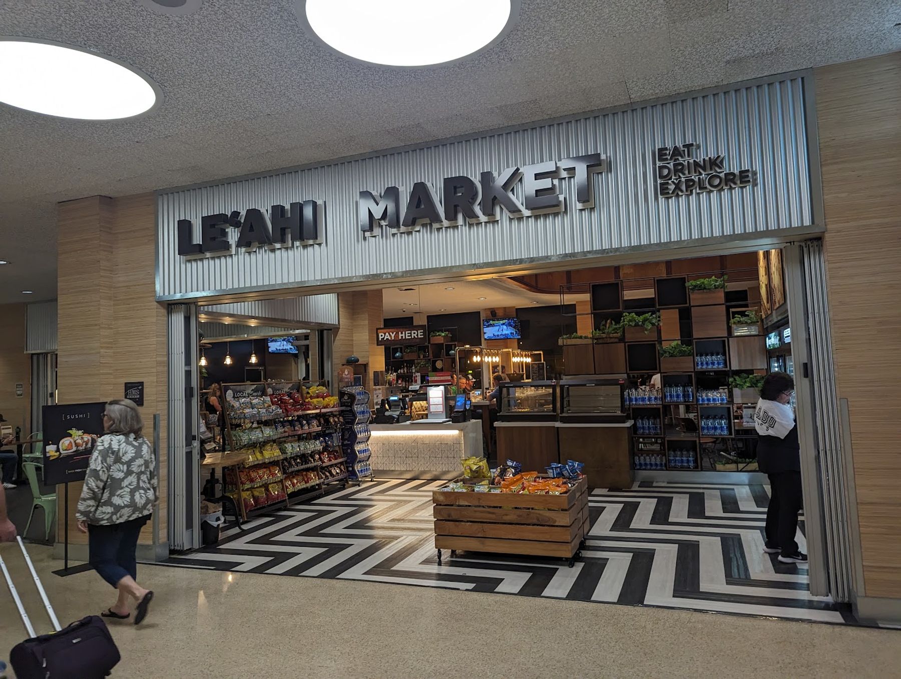 Photo 1 of Lē'ahi Market in Pearl Harbor & ʻAiea, Oahu