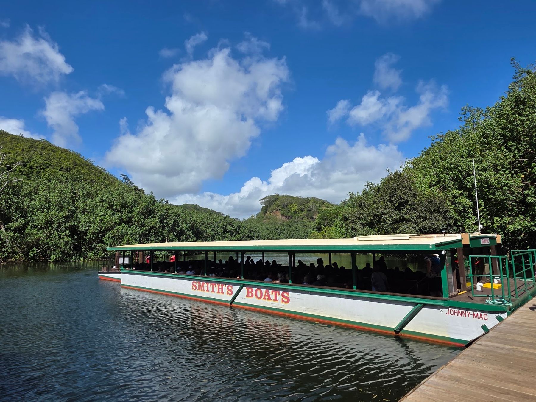 Smith's Fern Grotto Tour in Kapaʻa, Kaua‘i