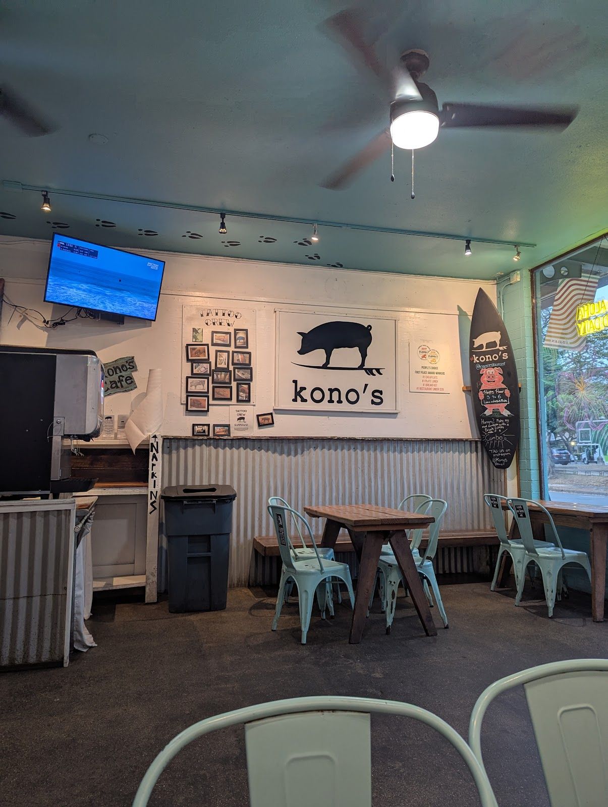 Photo 6 of Kono's Northshore in Kailua & Lanikai, Oahu