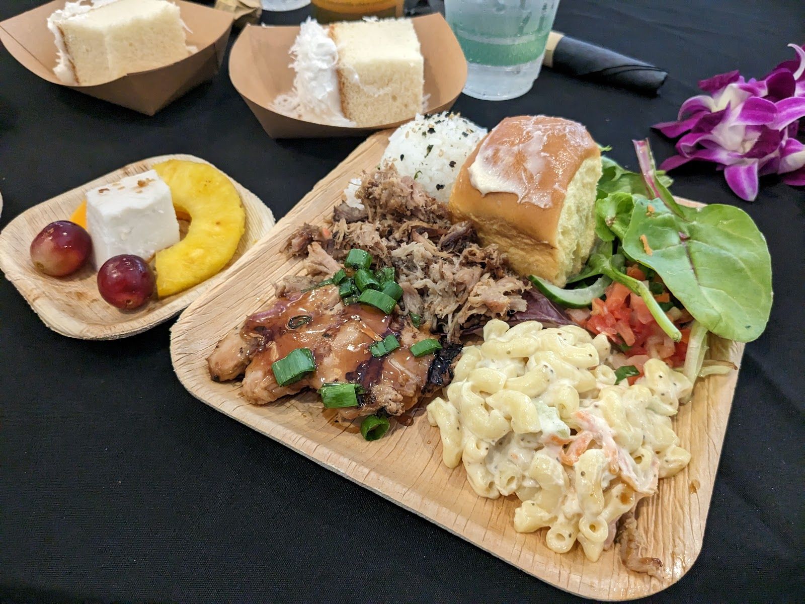 Photo 2 of Toa Luau in Pūpūkea, Oahu
