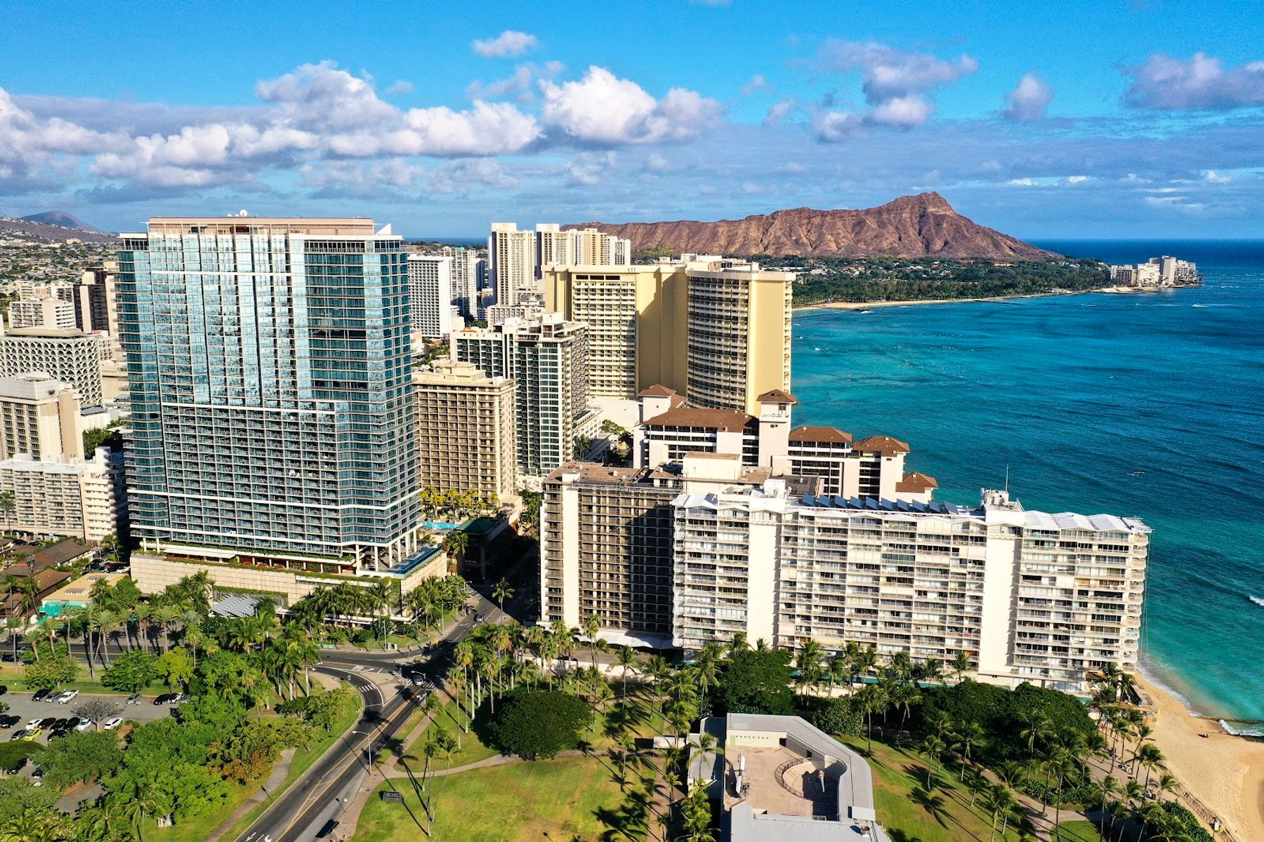 Photo 1 of Ka La'i Waikiki Beach, LXR Hotels & Resorts in Waikīkī, Oahu