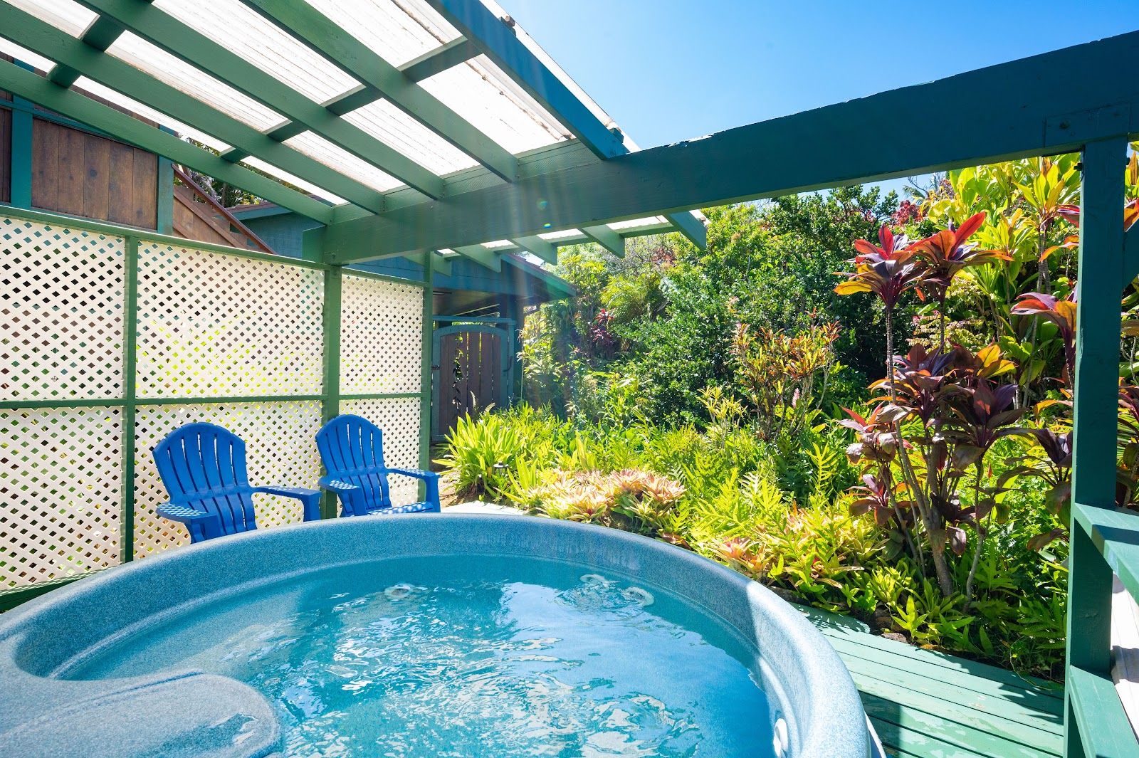 Photo 6 of Huelo Pt Lookout Bed and Breakfast Maui in Haʻikū, Maui
