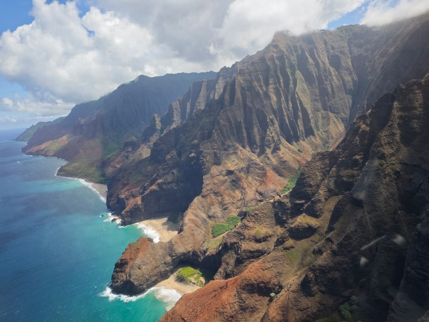 Island Helicopters Kauai in Lihue, Kaua‘i photo 3