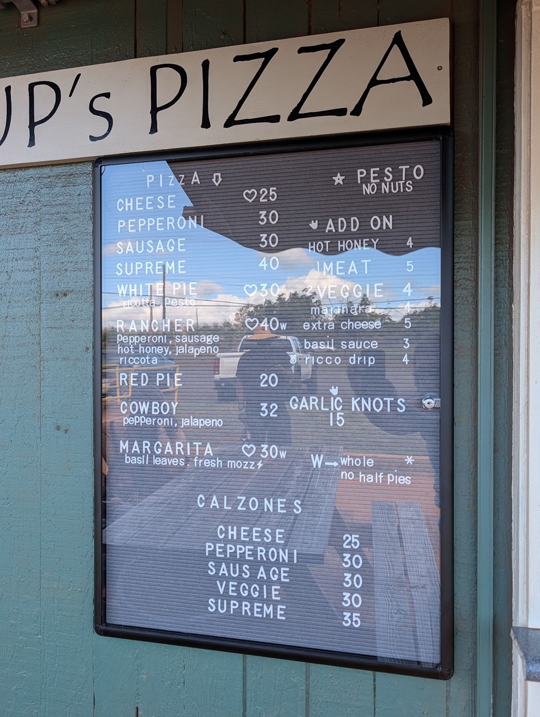 Photo 7 of JP's Pizza in Hanapēpē, Kauai