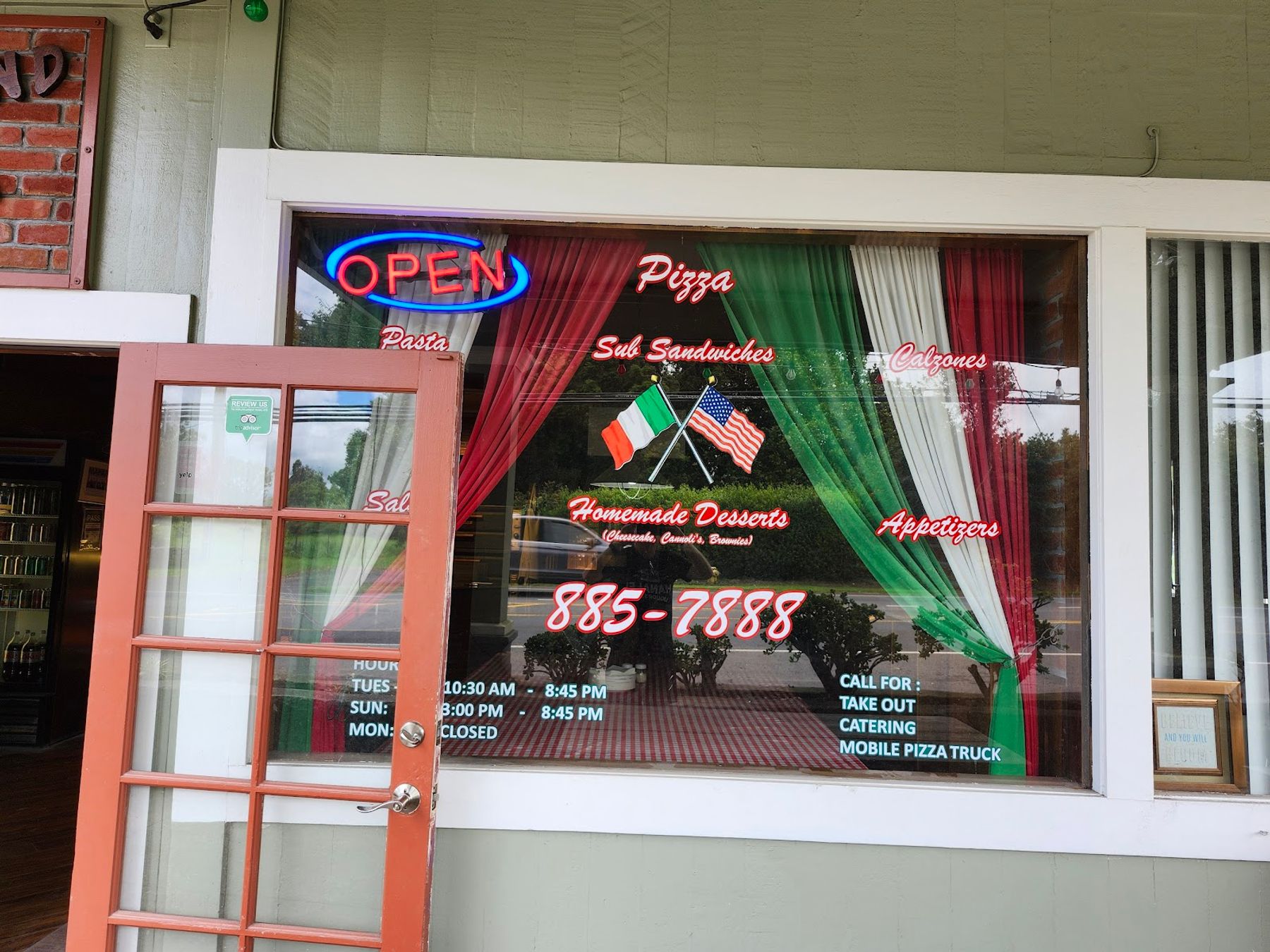 Photo 7 of James Angelo's Underground Pizza in Waimea, Big Island