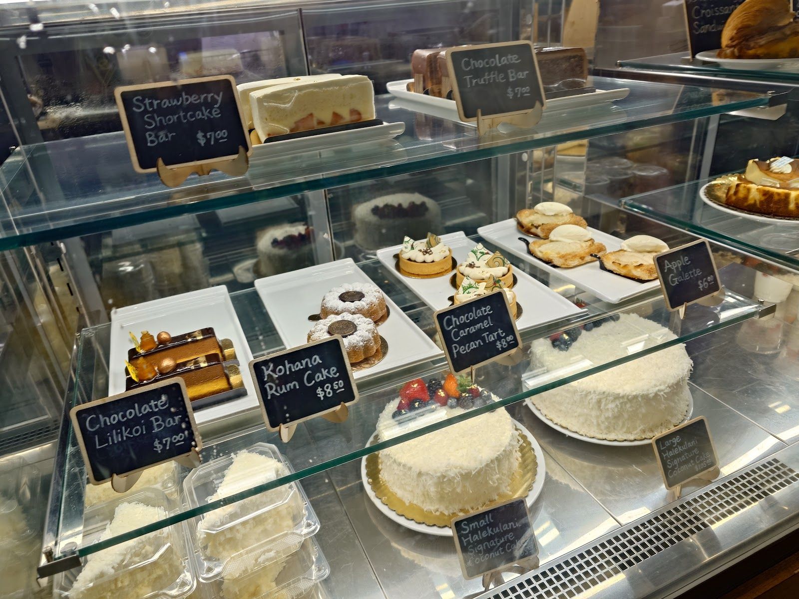 Photo 7 of Halekulani Bakery in Waikīkī, Oahu
