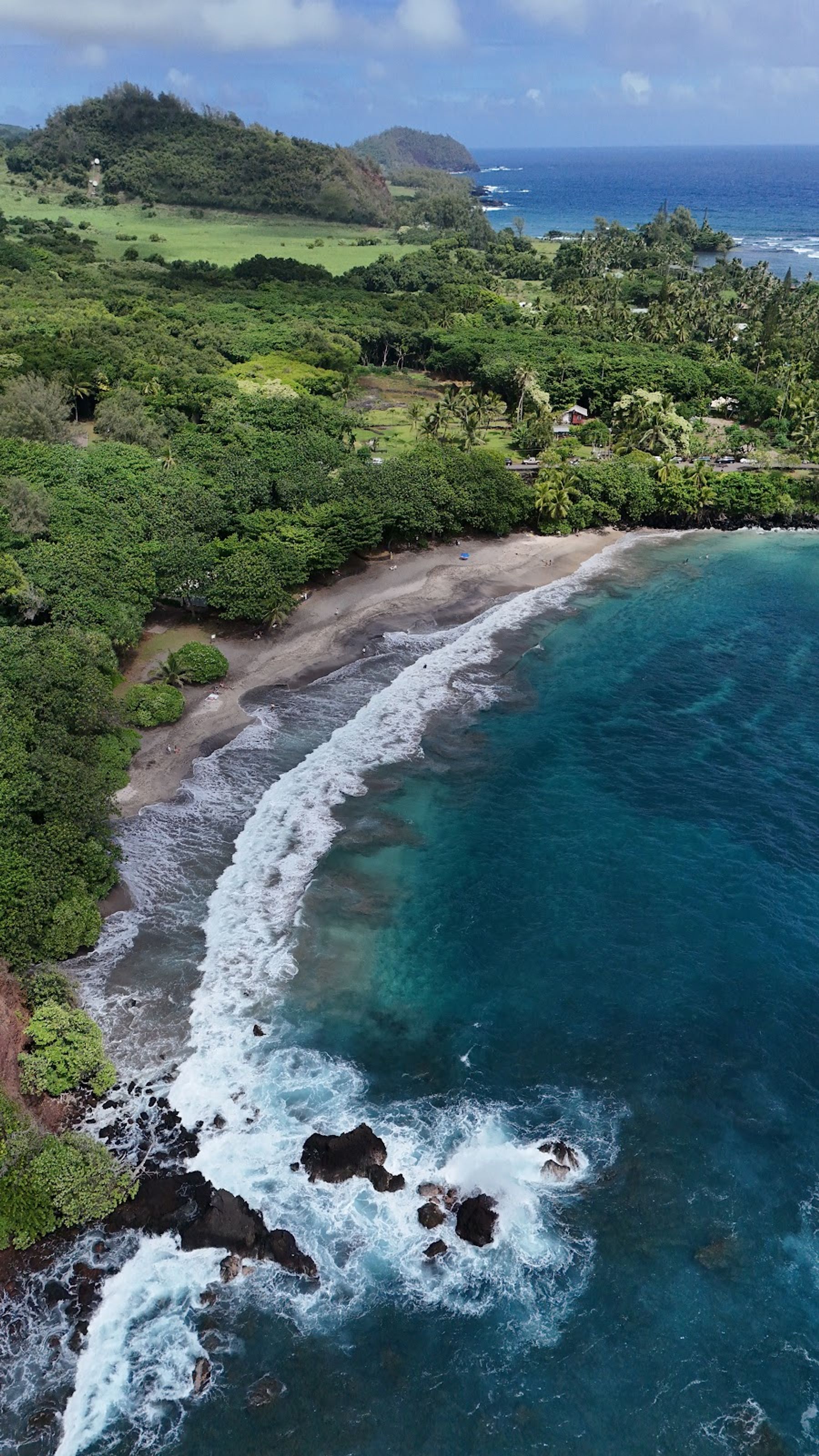 Photo 2 of Hamoa Beach in Hāna, Maui